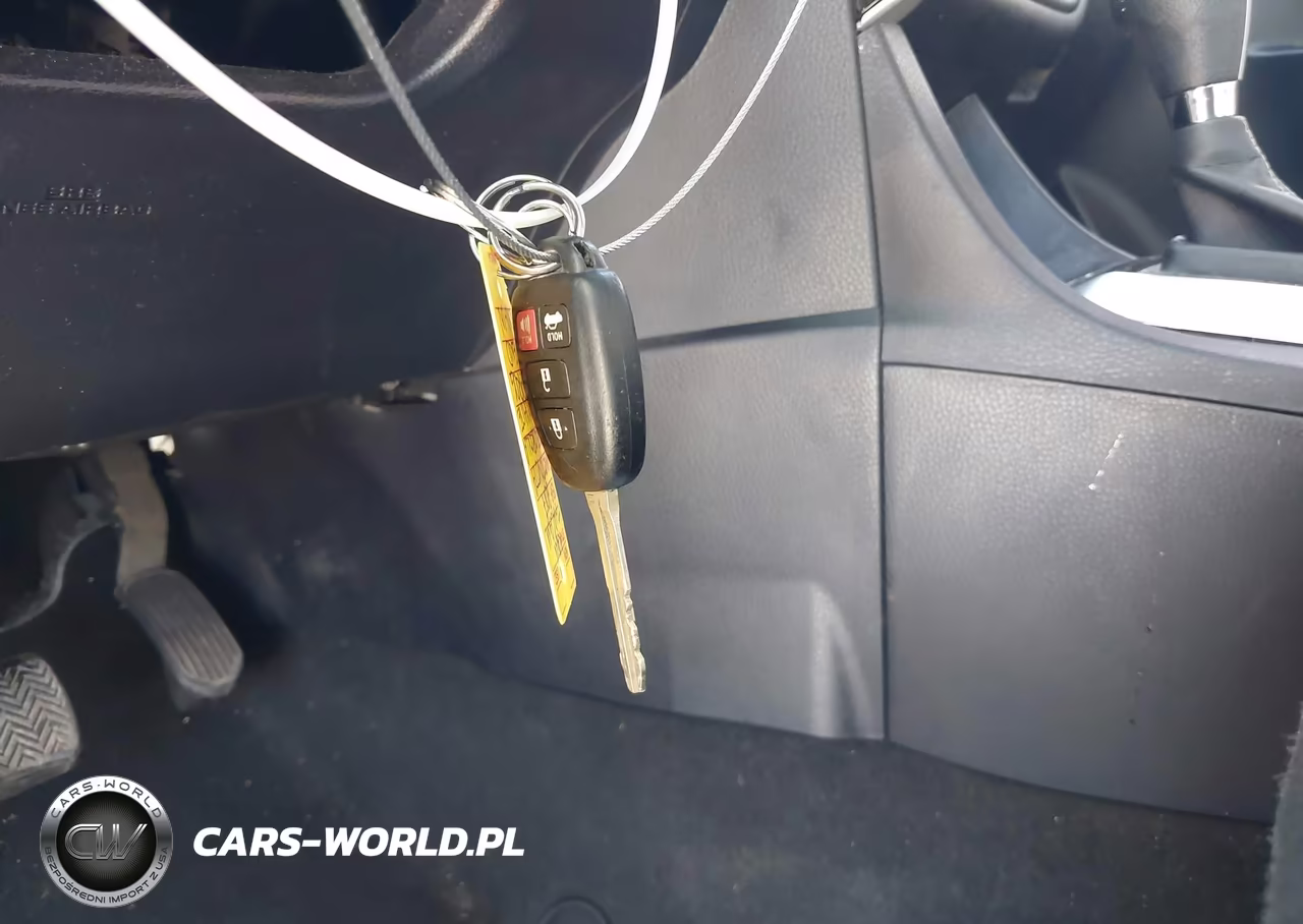2017 Toyota Corolla Le VIN:2T1BURHE6HC927944 - 11
