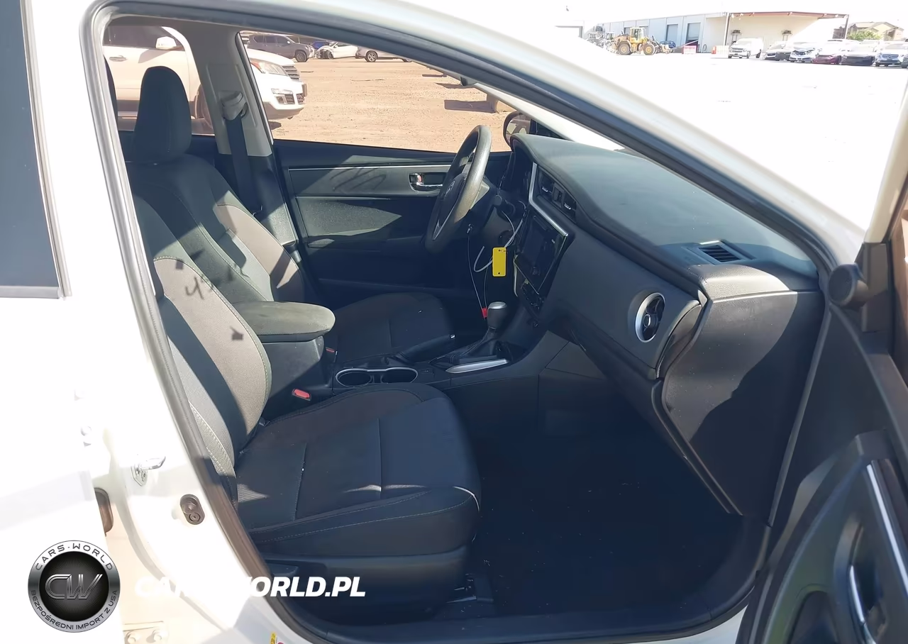 2017 Toyota Corolla Le VIN:2T1BURHE6HC927944 - 5