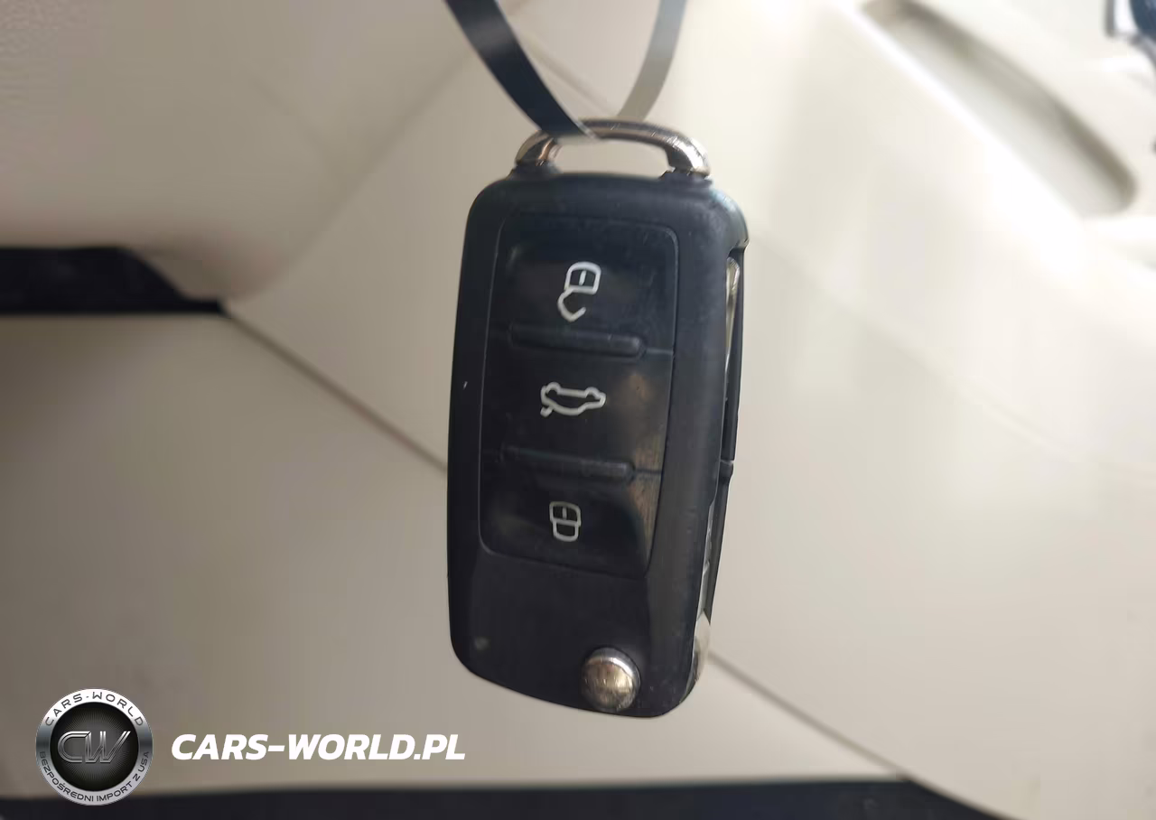 2017 Volkswagen Tiguan 2.0T-2.0T S VIN:WVGBV7AX5HK021081 - 11