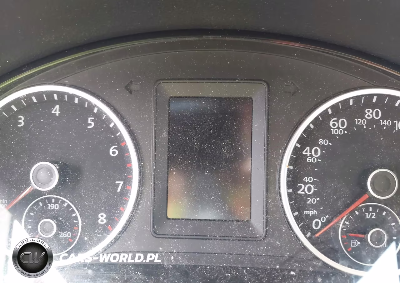 2017 Volkswagen Tiguan 2.0T-2.0T S VIN:WVGBV7AX5HK021081 - 16