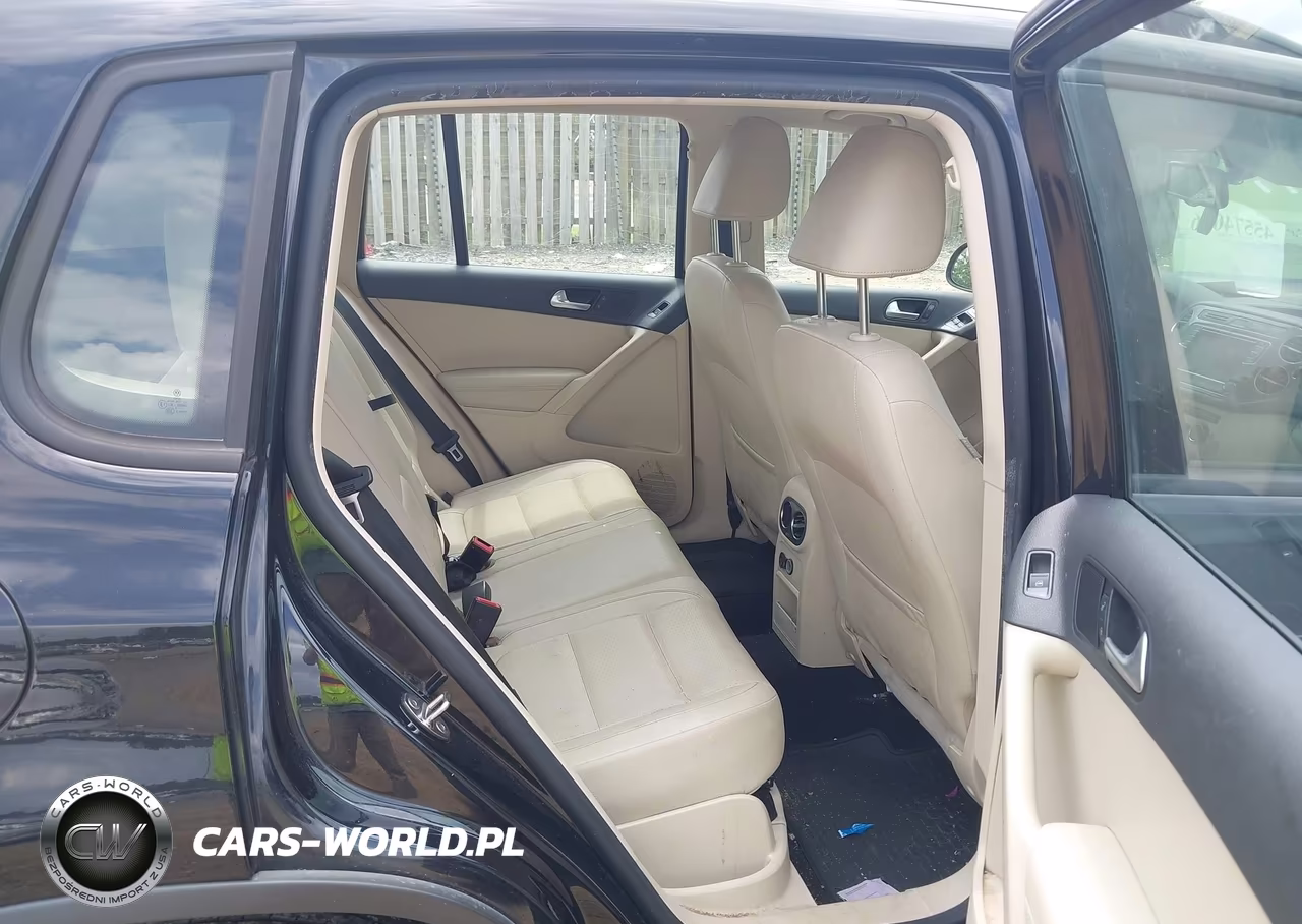 2017 Volkswagen Tiguan 2.0T-2.0T S VIN:WVGBV7AX5HK021081 - 8