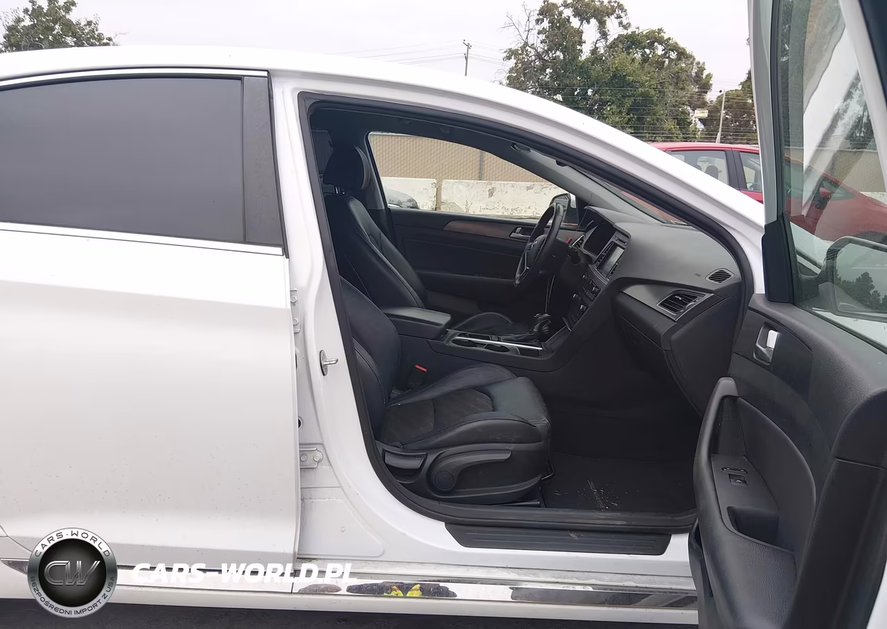 2015 Hyundai Sonata Sport VIN:5NPE34AF1FH092920 - 5