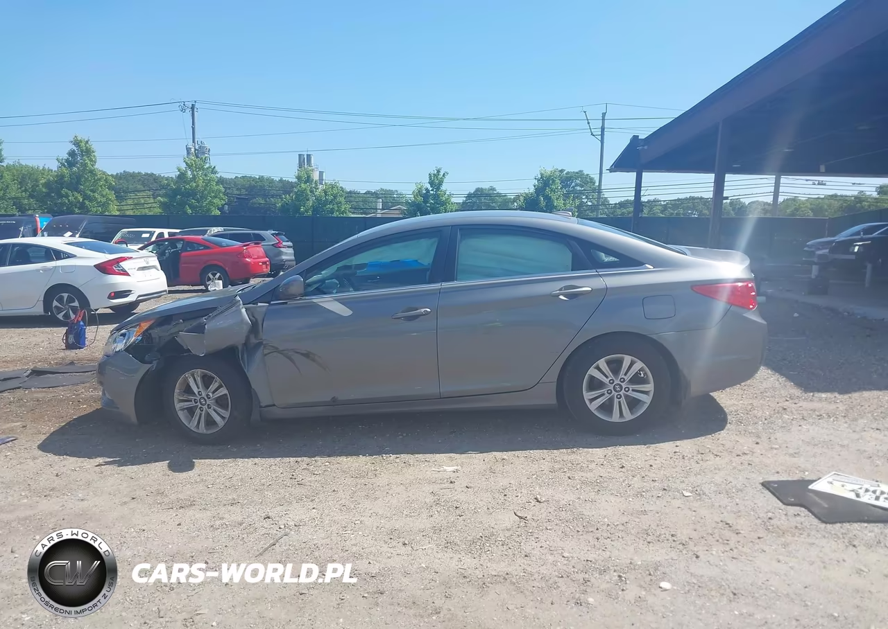 2013 Hyundai Sonata Gls VIN:5NPEB4AC2DH806642 - 13