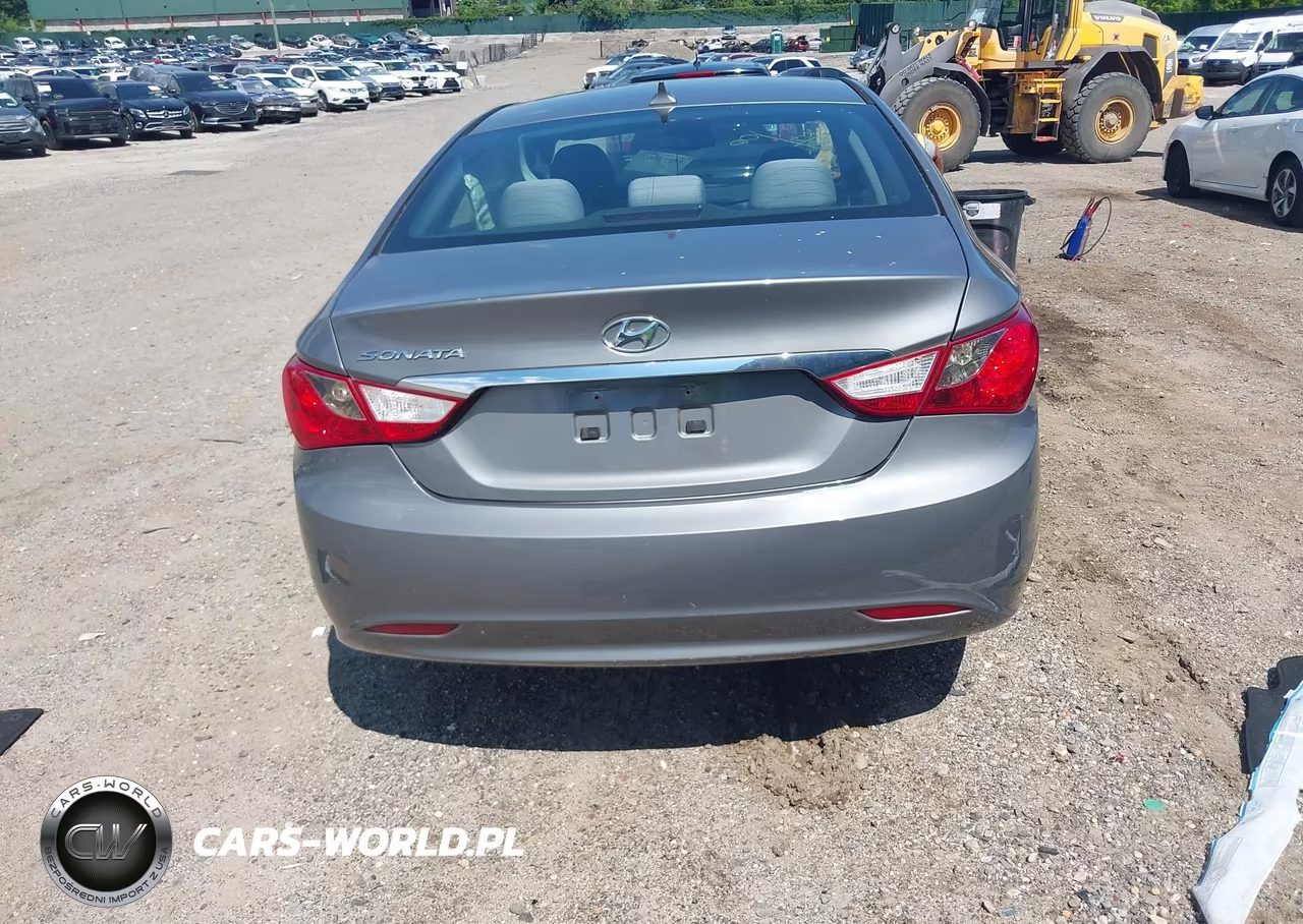 2013 Hyundai Sonata Gls VIN:5NPEB4AC2DH806642 - 15