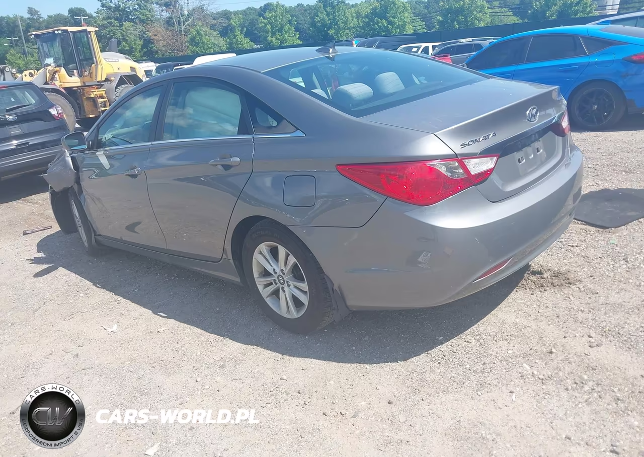 2013 Hyundai Sonata Gls VIN:5NPEB4AC2DH806642 - 3
