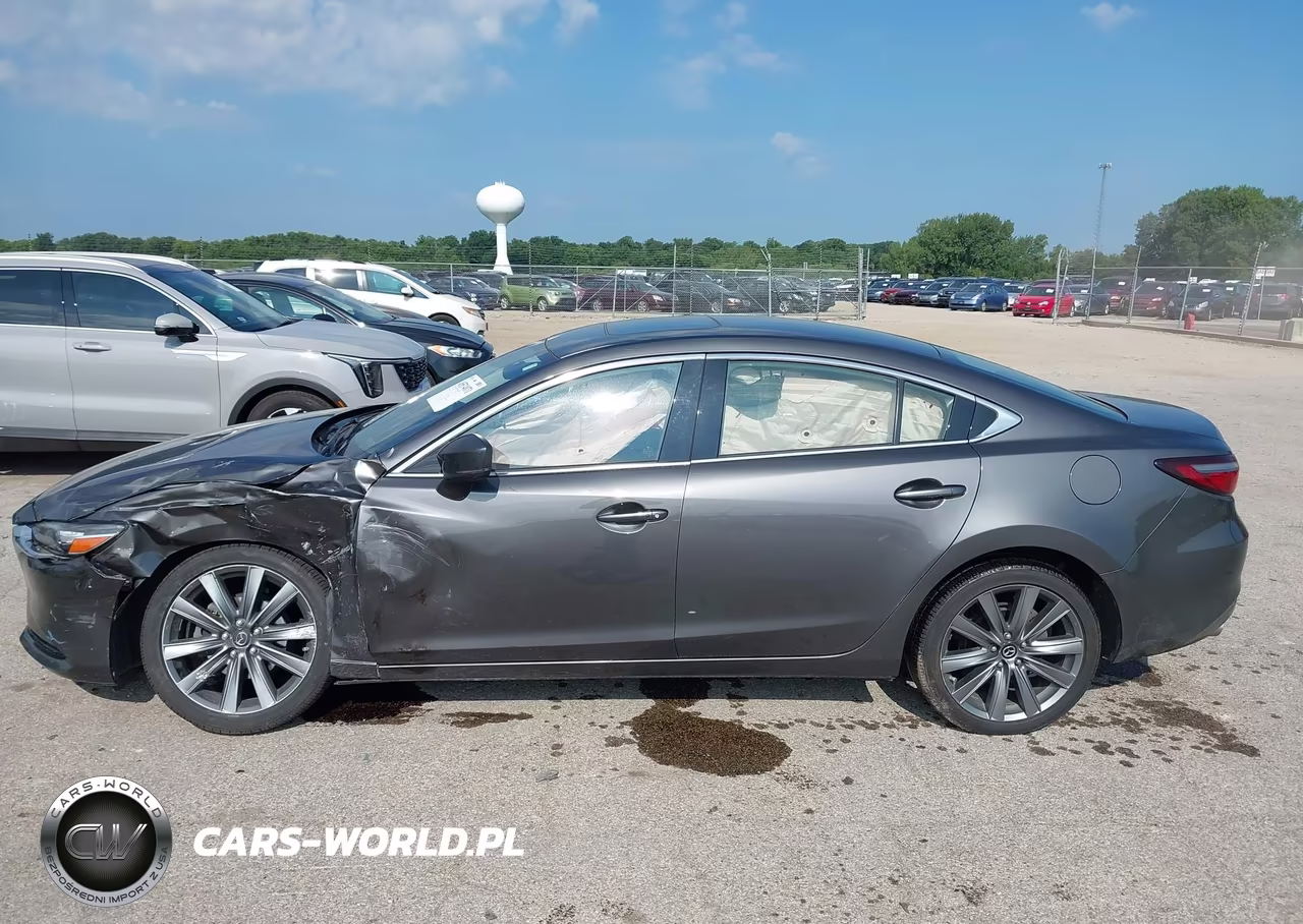 2018 Mazda Mazda6 Touring VIN:JM1GL1VM0J1324732 - 14