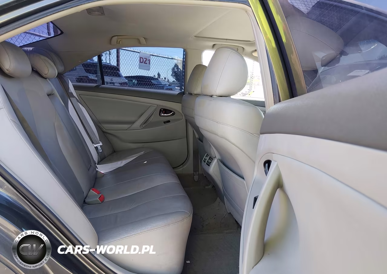 2007 Toyota Camry Hybrid VIN:JTNBB46K073007358 - 8