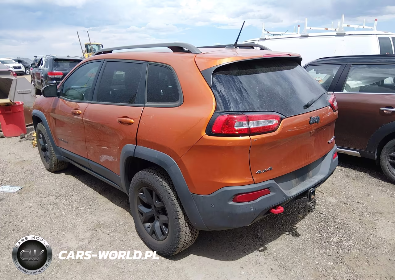 2015 Jeep Cherokee Trailhawk VIN:1C4PJMBS7FW716272 - 3