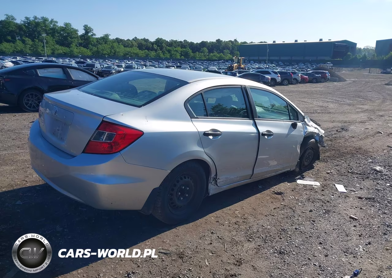 2012 Honda Civic Dx VIN:2HGFB2F22CH513681 - 4