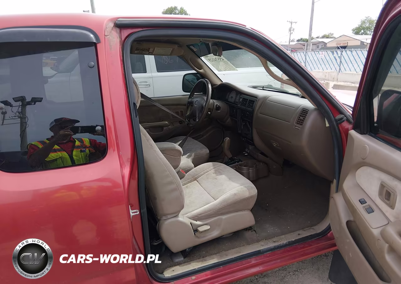 2002 Toyota Tacoma VIN:5TEWM72N42Z084147 - 5
