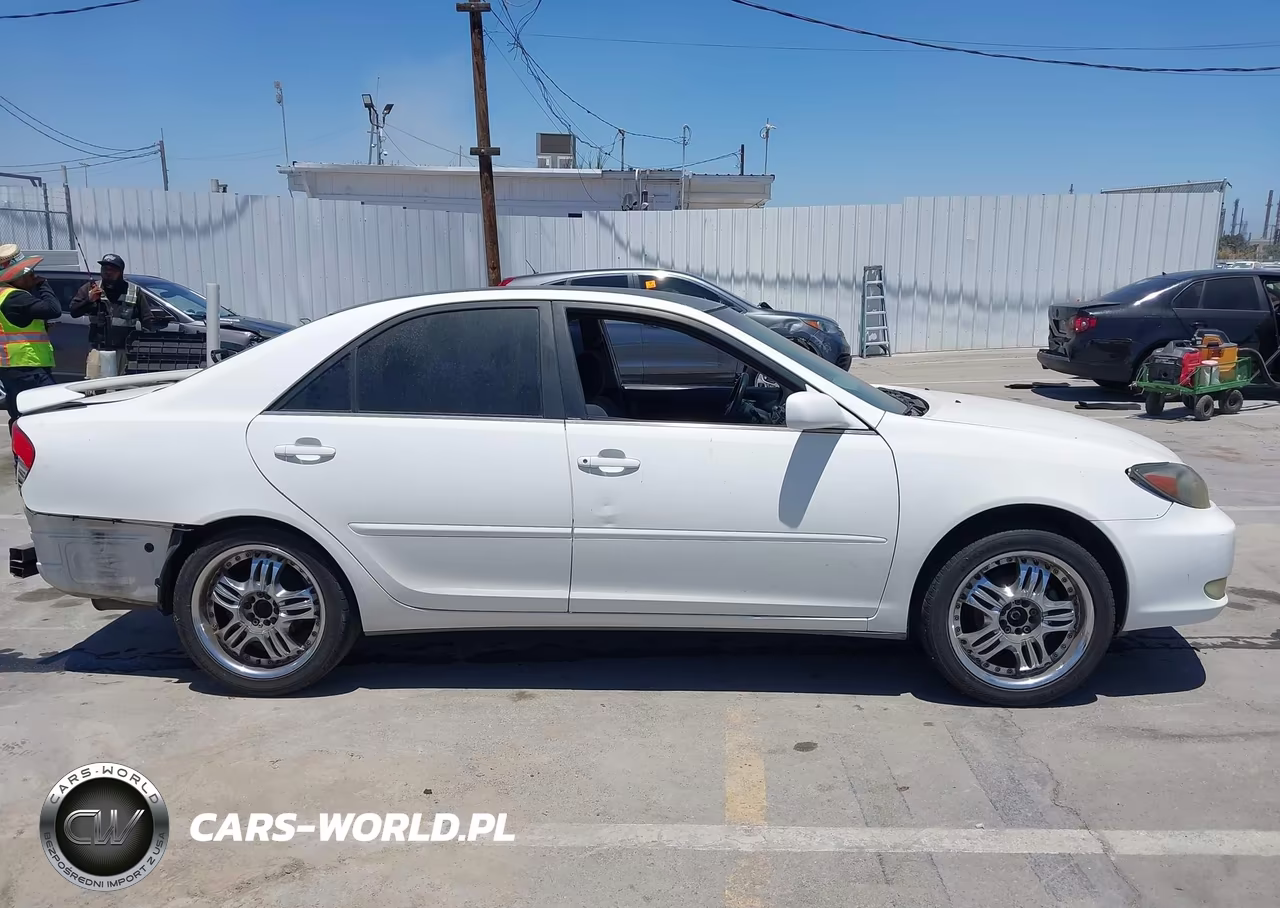 2002 Toyota Camry Se VIN:JTDBE32K120037247 - 14