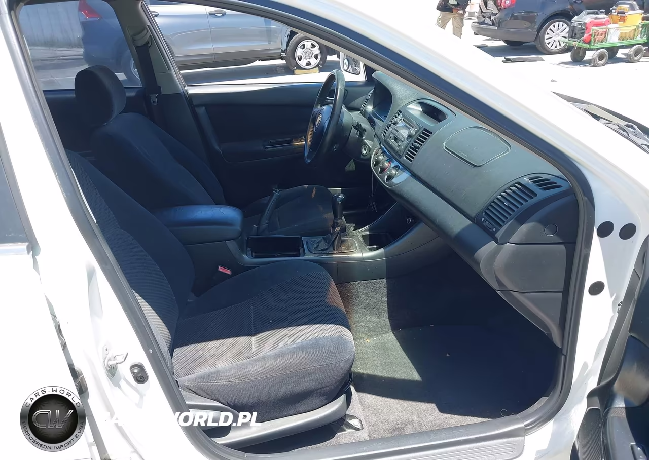2002 Toyota Camry Se VIN:JTDBE32K120037247 - 5
