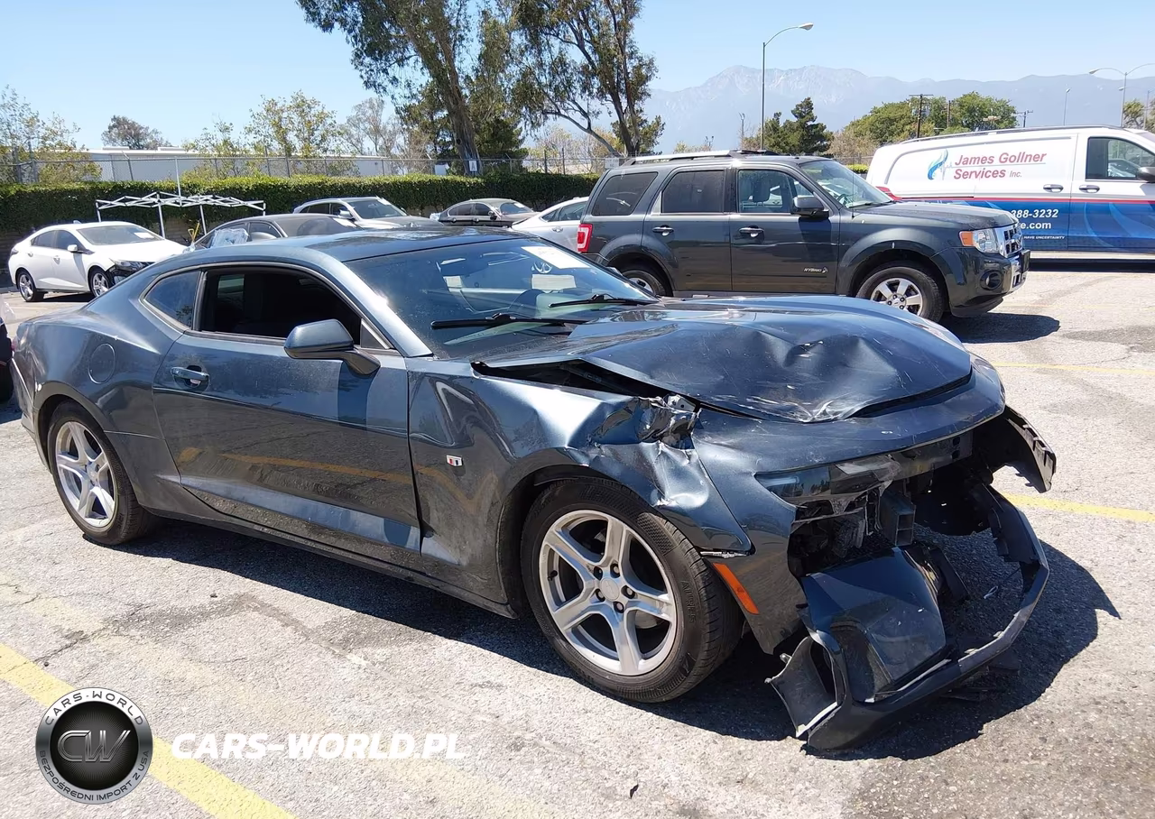 2019 Chevrolet Camaro 1Lt VIN:1G1FB1RX6K0135537 - 1