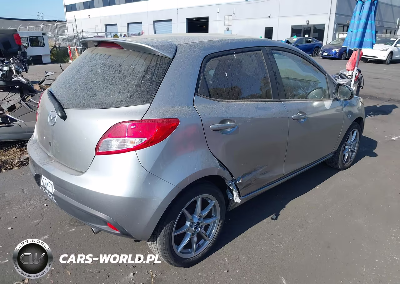 2011 Mazda Mazda2 Touring VIN:JM1DE1HZ5B0119077 - 4