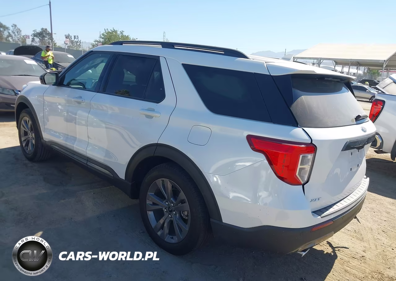 2024 Ford Explorer Xlt VIN:1FMSK7DH9RGA17830 - 3