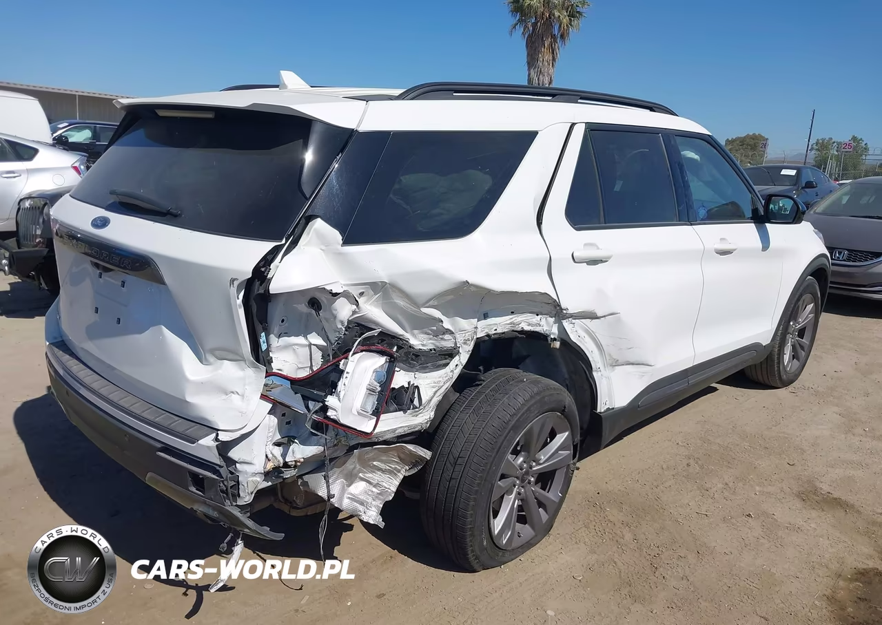 2024 Ford Explorer Xlt VIN:1FMSK7DH9RGA17830 - 4