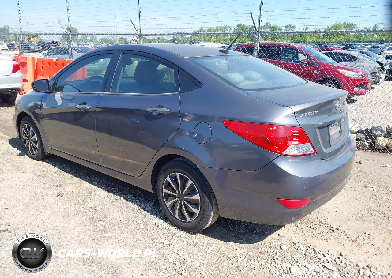 2013 Hyundai Accent Gls VIN:KMHCT4AE2DU323594 - 3
