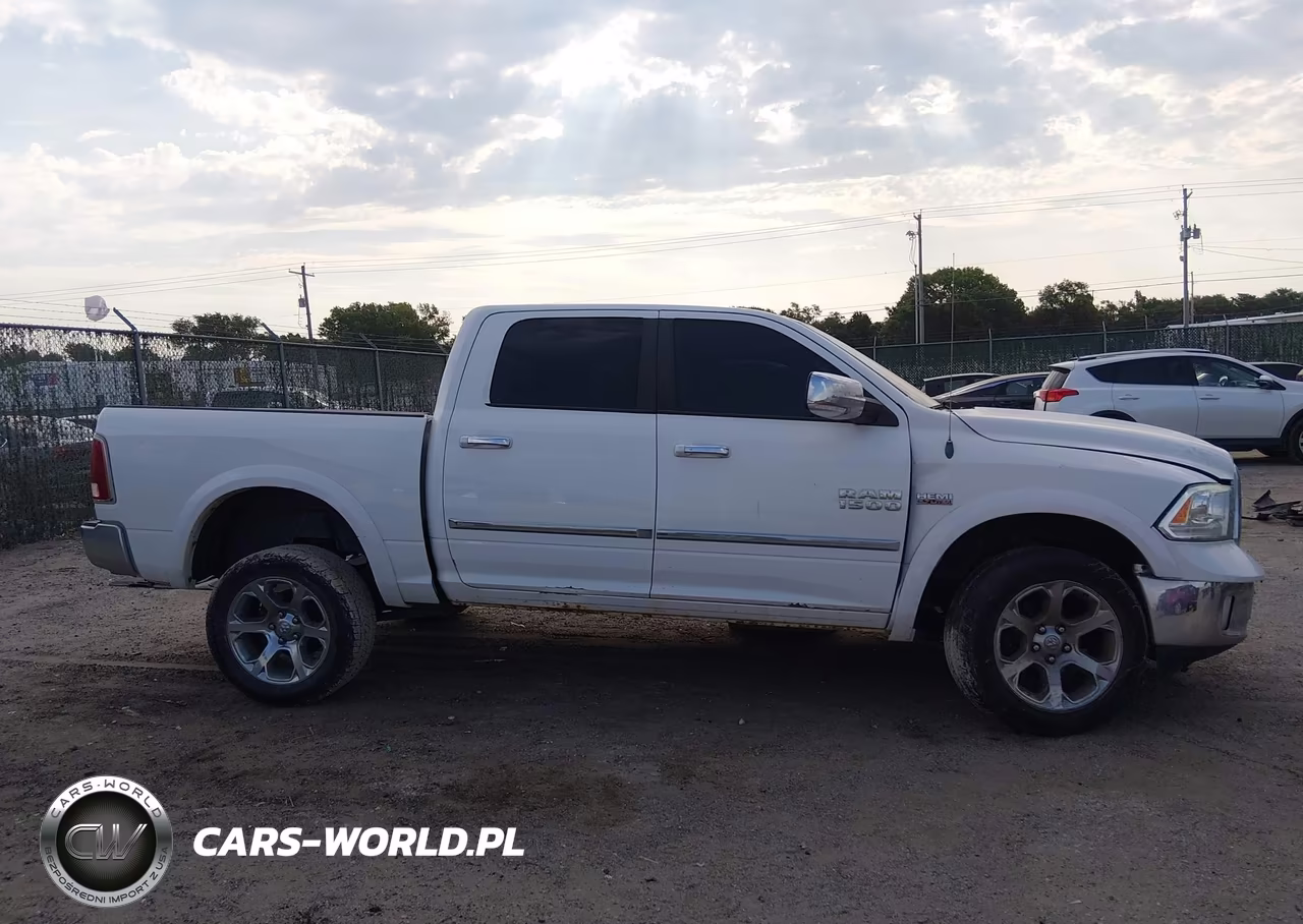 2013 Ram 1500 Laramie VIN:1C6RR7NT3DS605575 - 13