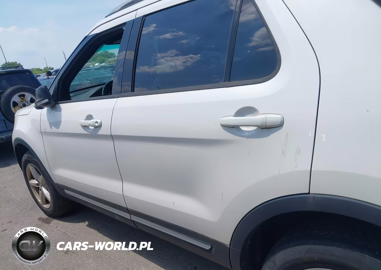 2016 Ford Explorer Xlt VIN:1FM5K8D80GGD11889 - 14