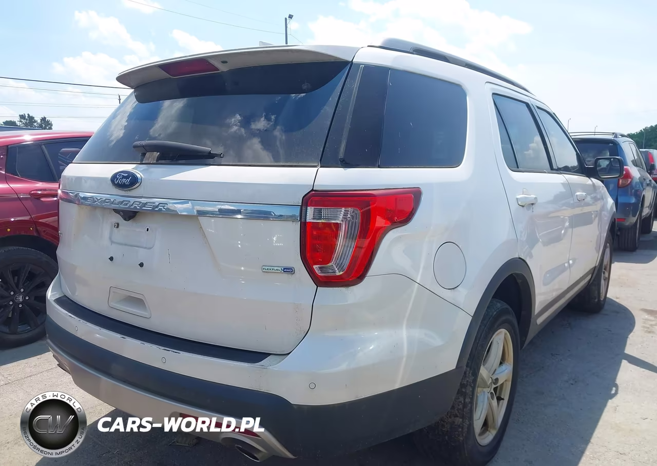 2016 Ford Explorer Xlt VIN:1FM5K8D80GGD11889 - 4