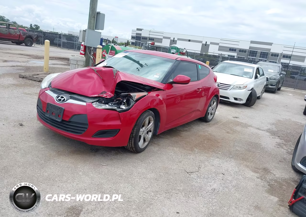 2015 Hyundai Veloster VIN:KMHTC6AD4FU228203 - 2