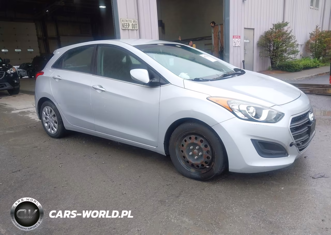 2017 Hyundai Elantra Gt – zdjęcie 1 z 12