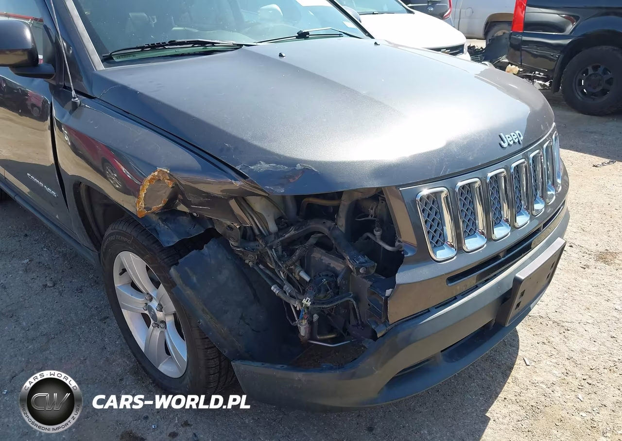 2016 Jeep Compass Latitude VIN:1C4NJDEB6GD631231 - 6