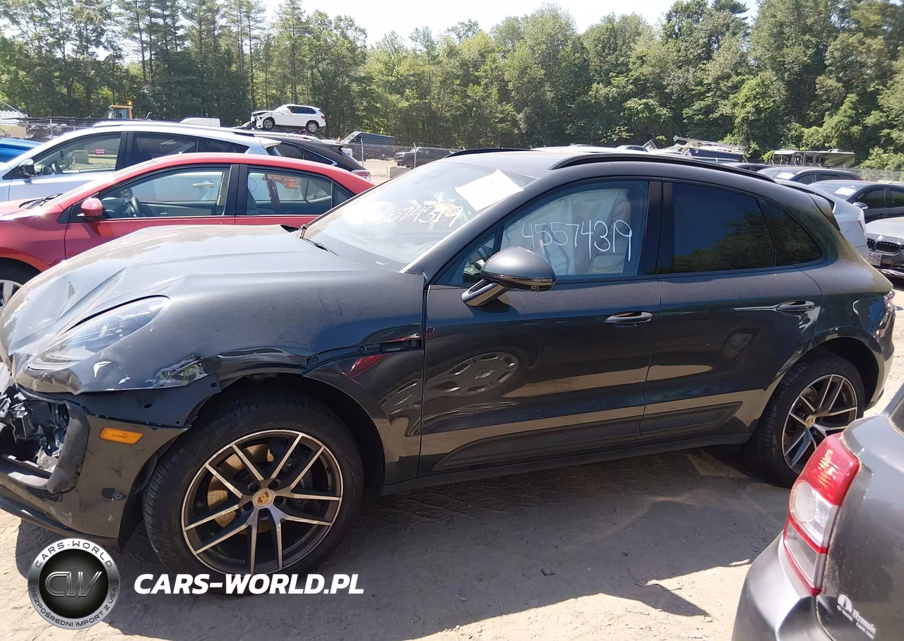 2024 Porsche Macan T VIN:WP1AA2A54RLB00328 - 14