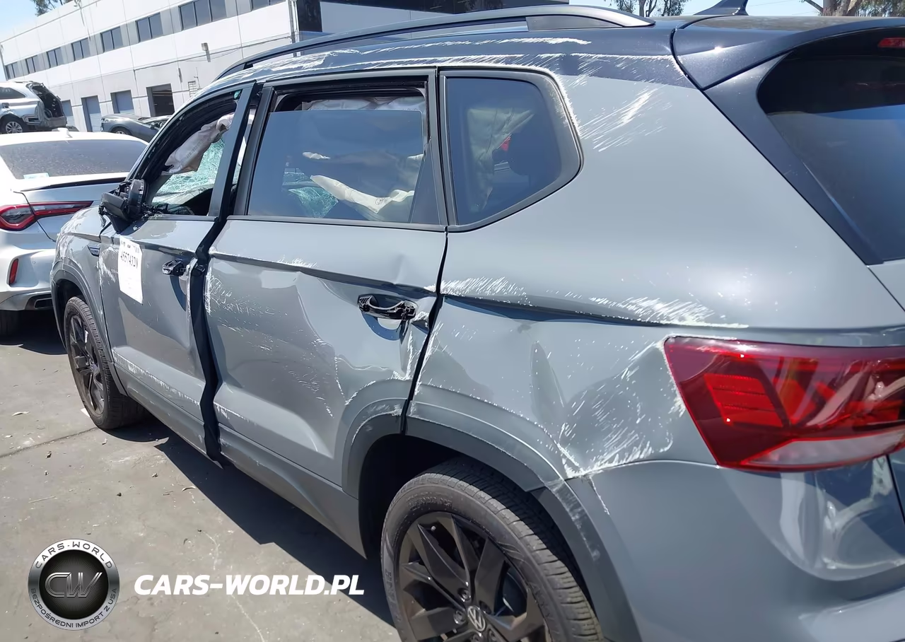 2024 Volkswagen Taos 1.5T Se Black VIN:3VVJX7B2XRM119533 - 6