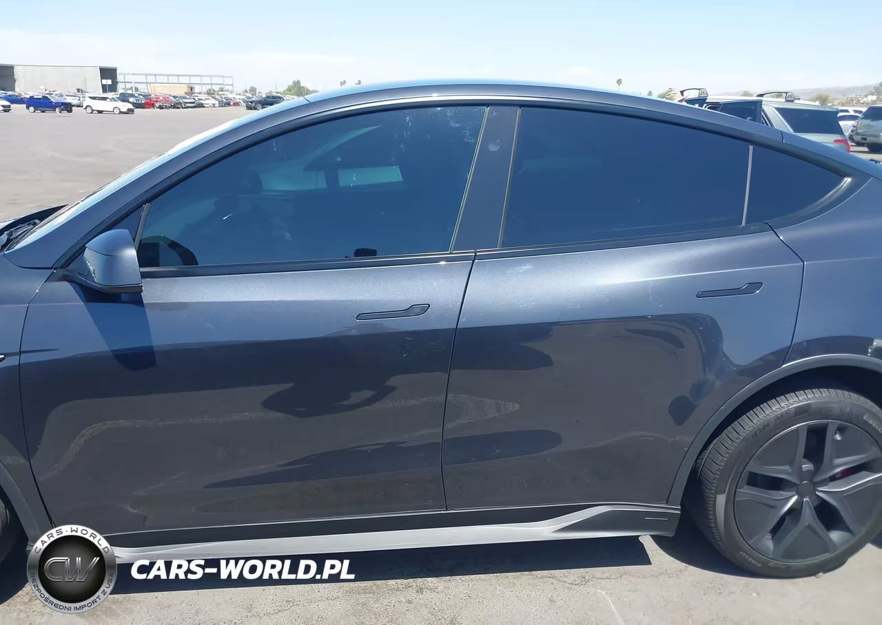 2026 Tesla Model Y Premium Rear-Wheel Drive-Rear-Wheel Drive VIN:7SAYGDED9TF626172 - 14