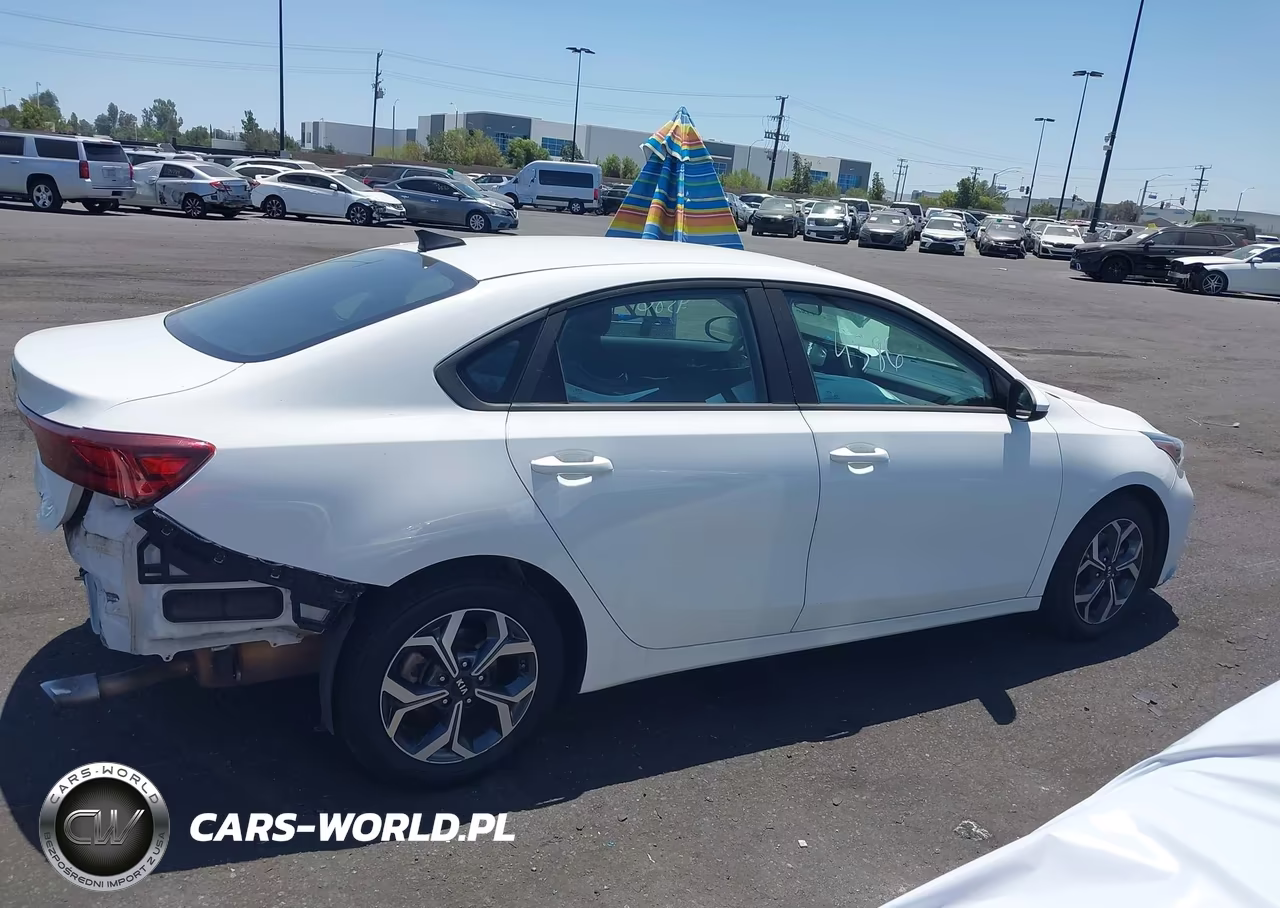 2019 Kia Forte Lxs VIN:3KPF24AD1KE051689 - 14