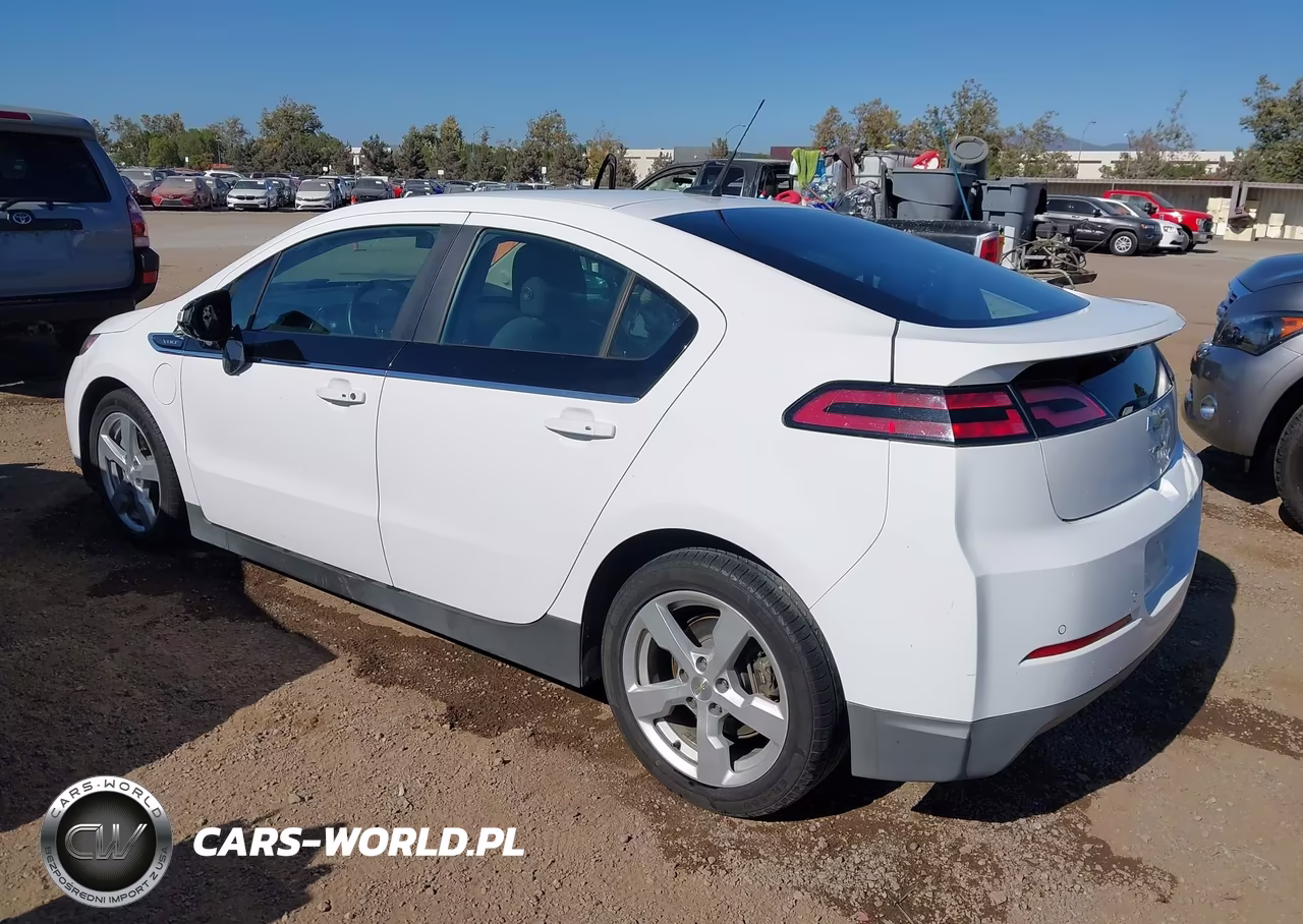 2014 Chevrolet Volt VIN:1G1RE6E44EU173844 - 3