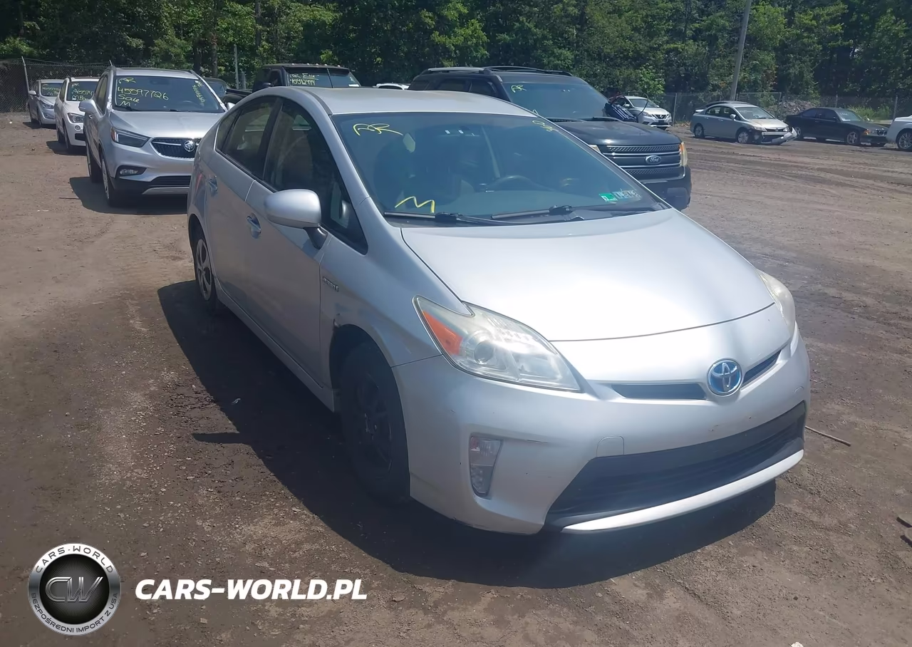 2013 Toyota Prius Three – zdjęcie 1 z 16