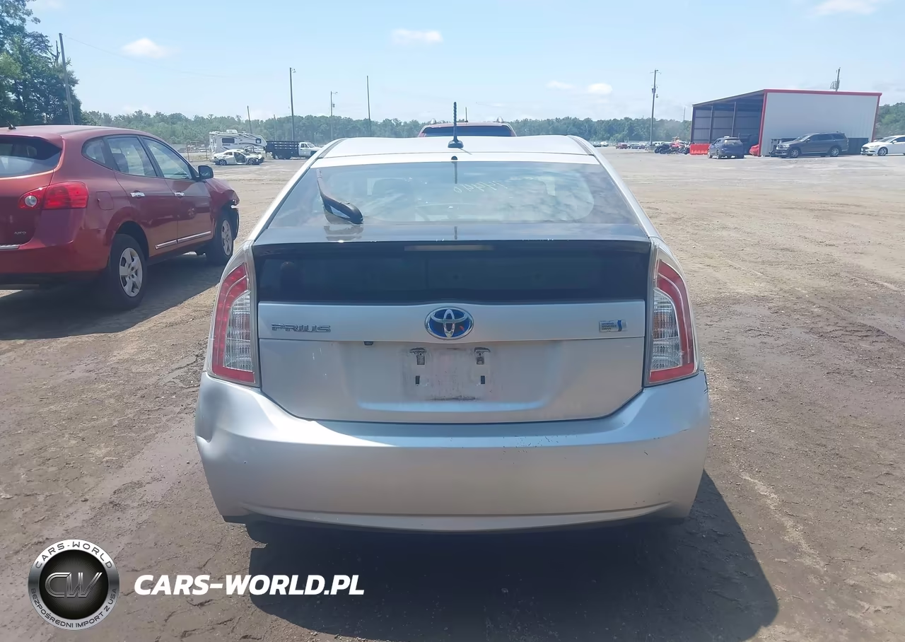 2013 Toyota Prius Three VIN:JTDKN3DU3D5653584 - 16