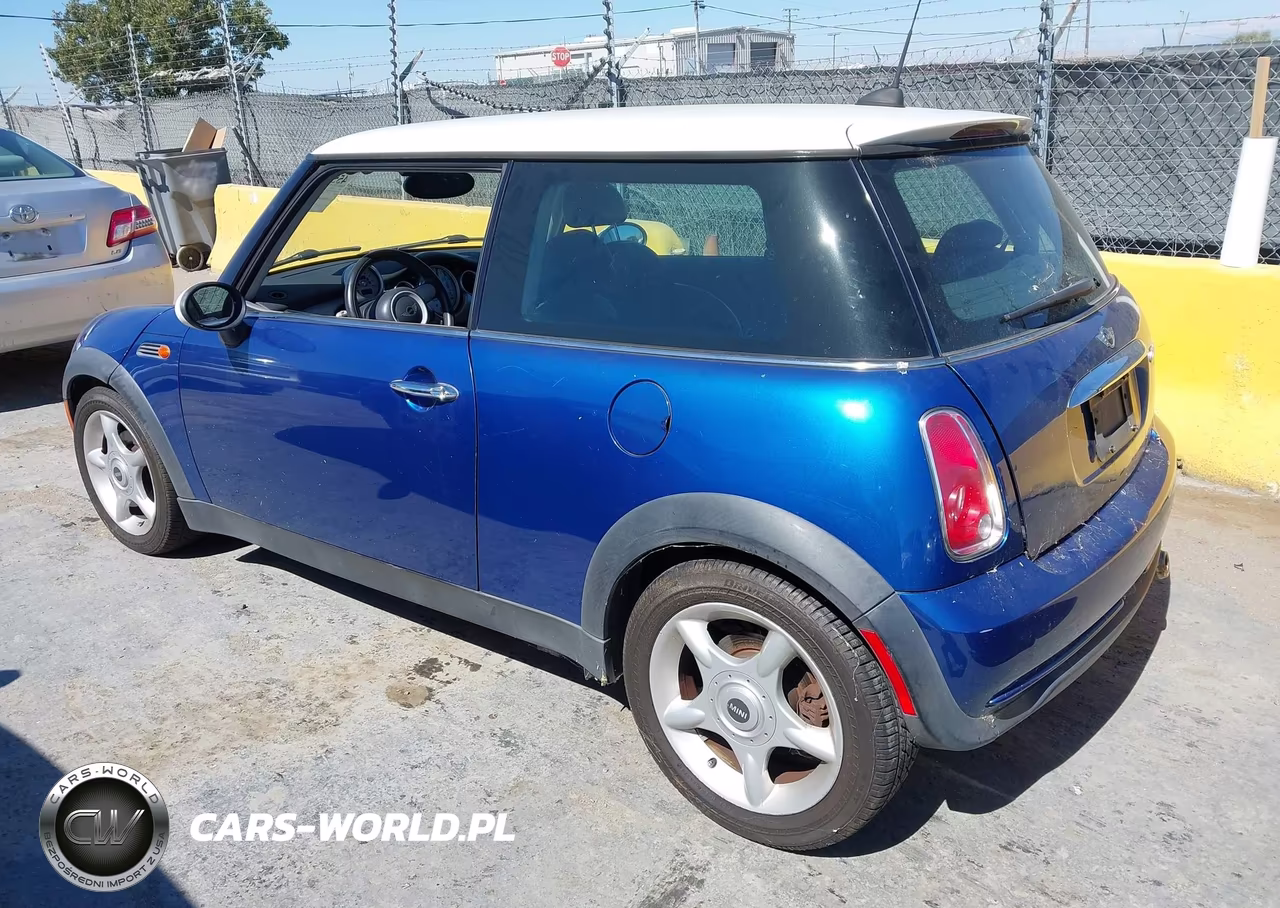 2006 Mini Cooper VIN:WMWRC33526TK17951 - 3