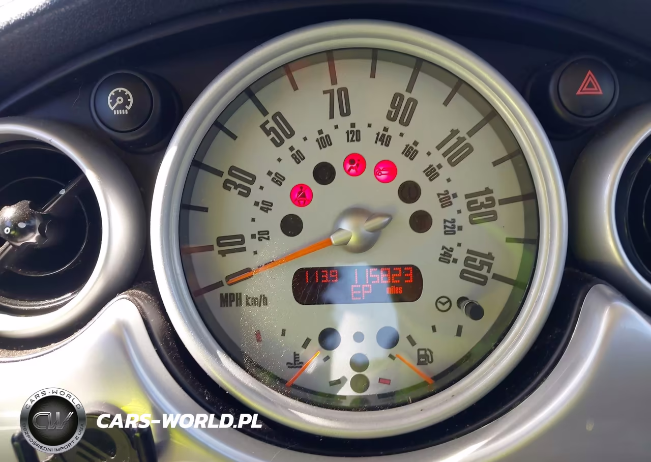 2006 Mini Cooper VIN:WMWRC33526TK17951 - 7