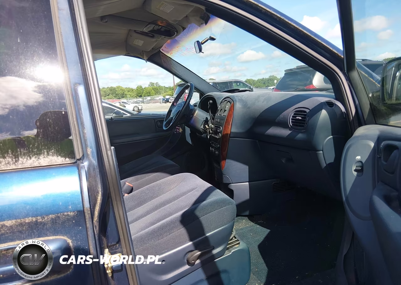 2002 Chrysler Town & Country Lx VIN:2C8GP44382R714214 - 5
