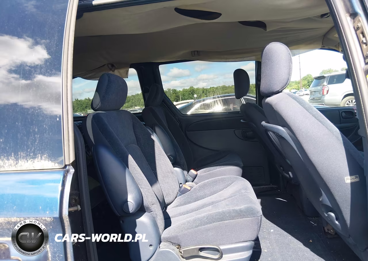 2002 Chrysler Town & Country Lx VIN:2C8GP44382R714214 - 8