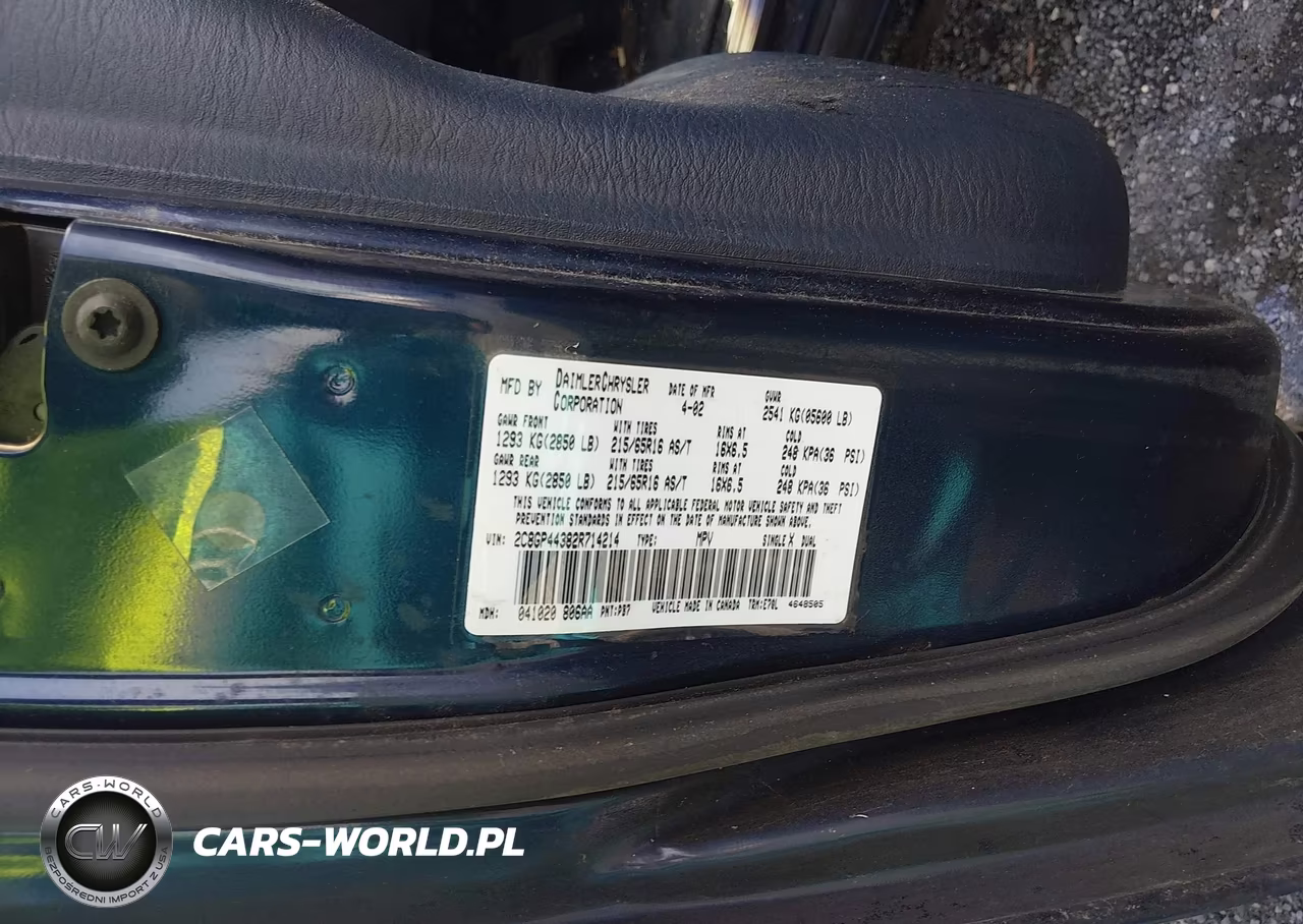 2002 Chrysler Town & Country Lx VIN:2C8GP44382R714214 - 9
