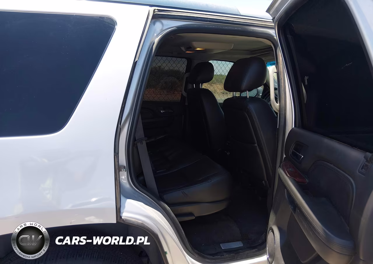 2014 Cadillac Escalade Luxury VIN:1GYS4BEF7ER231061 - 8