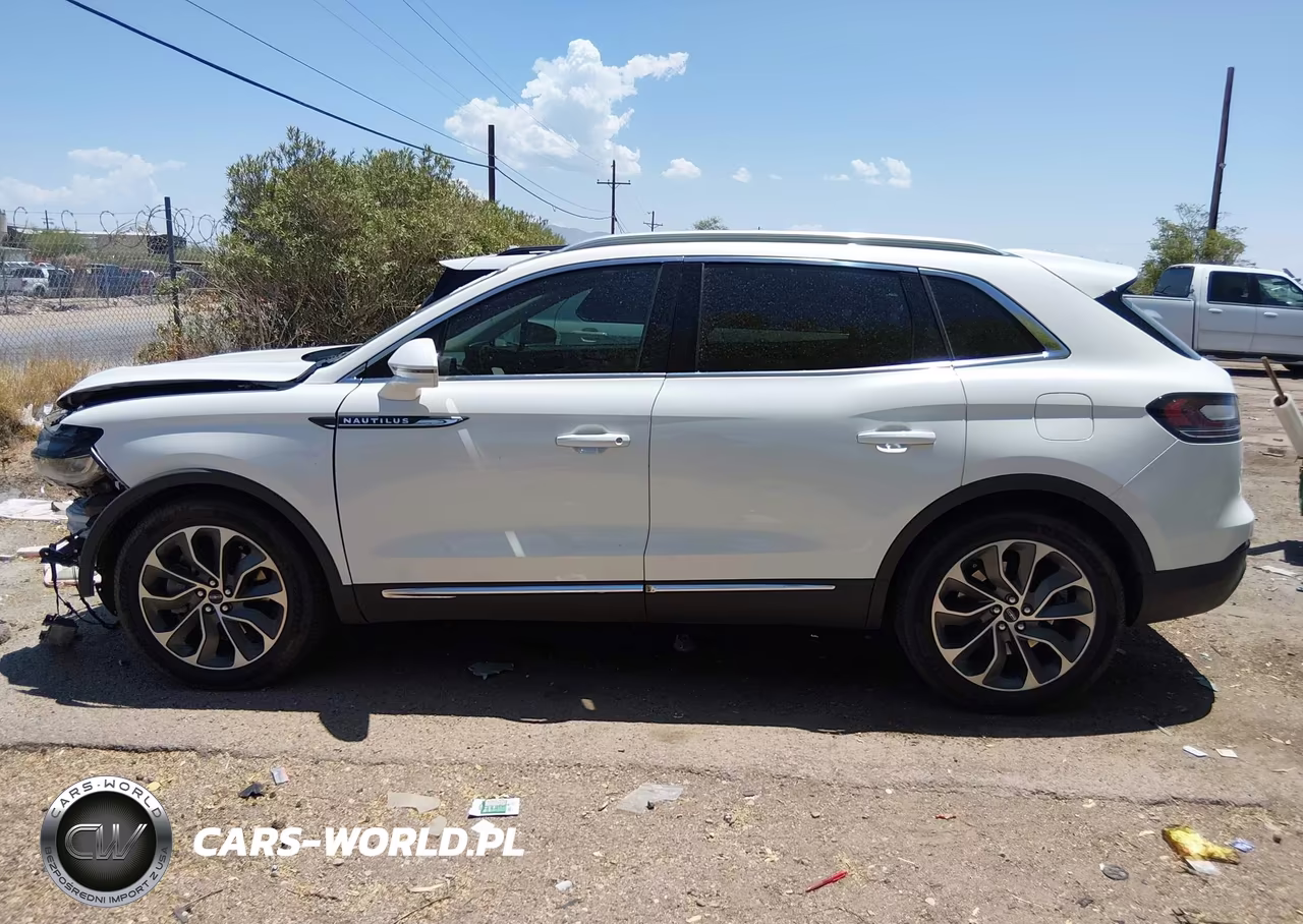 2022 Lincoln Nautilus Reserve VIN:2LMPJ8KP0NBL16802 - 13