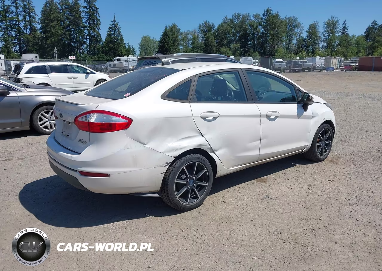 2016 Ford Fiesta Se VIN:3FADP4BJ6GM105150 - 4