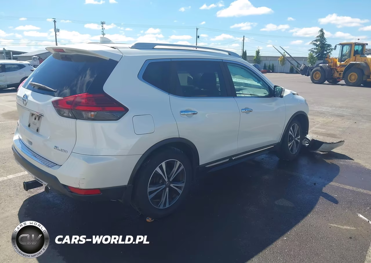 2017 Nissan Rogue Sl VIN:5N1AT2MV5HC885878 - 4