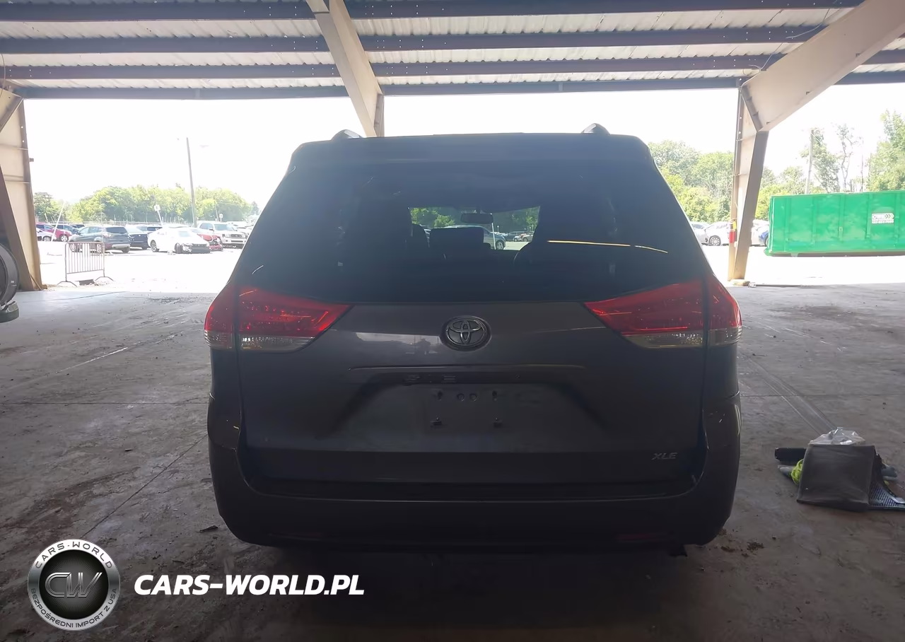 2011 Toyota Sienna Xle V6 VIN:5TDYK3DC6BS007067 - 16