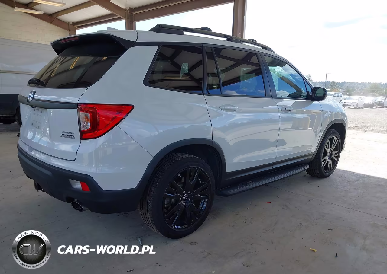 2019 Honda Passport Sport VIN:5FNYF8H29KB025179 - 4