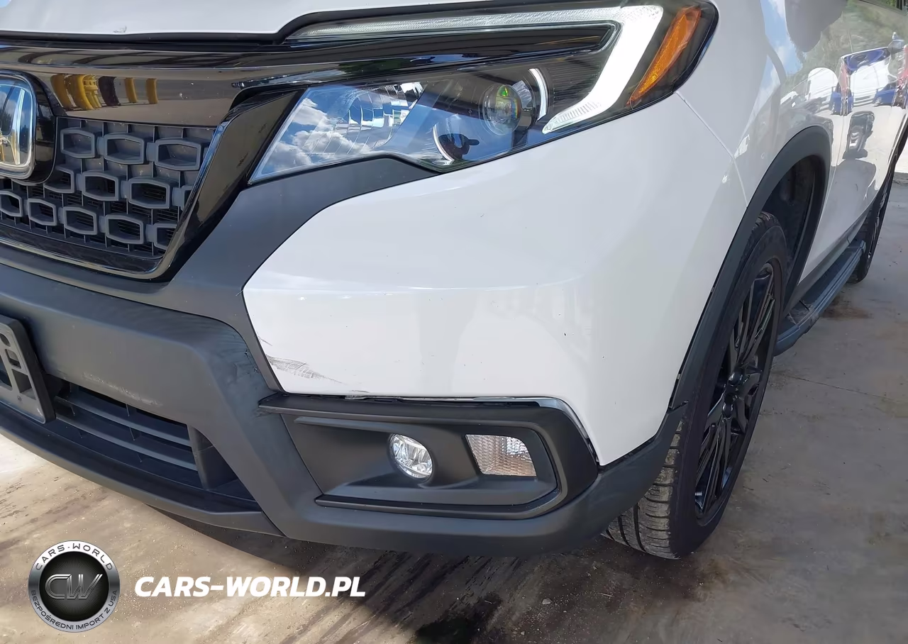2019 Honda Passport Sport VIN:5FNYF8H29KB025179 - 6