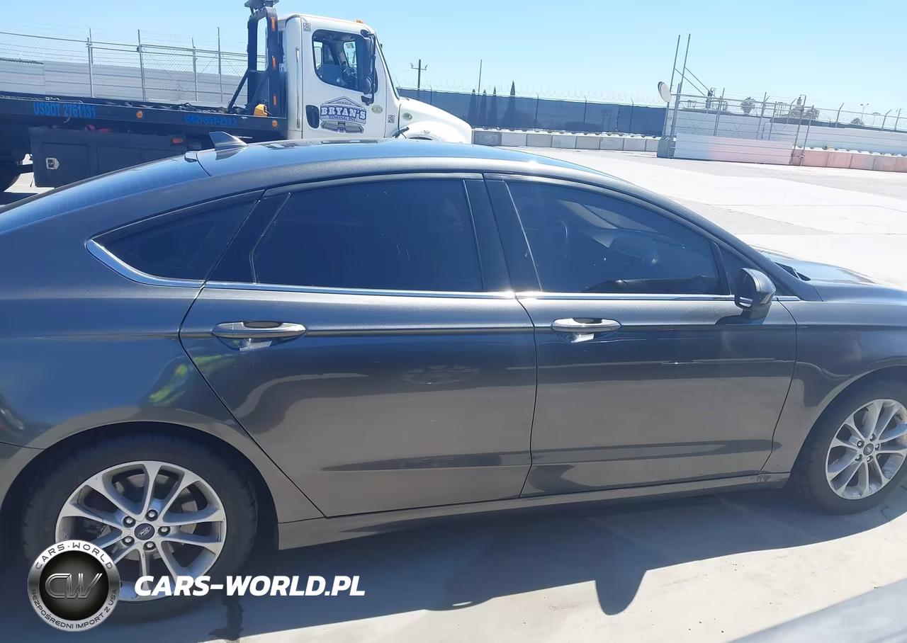 2019 Ford Fusion Se VIN:3FA6P0HD6KR135103 - 13