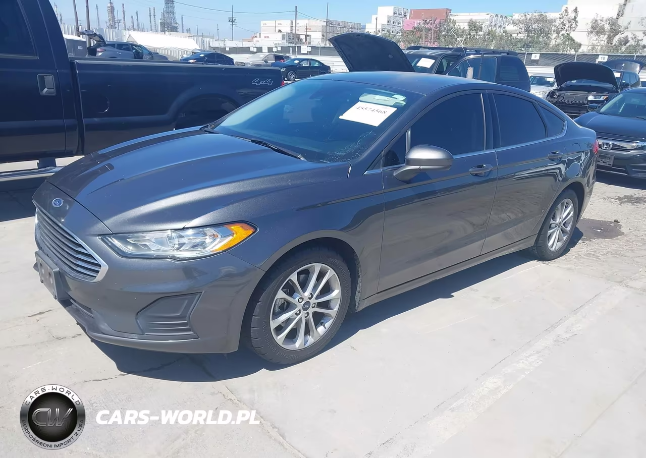 2019 Ford Fusion Se VIN:3FA6P0HD6KR135103 - 2