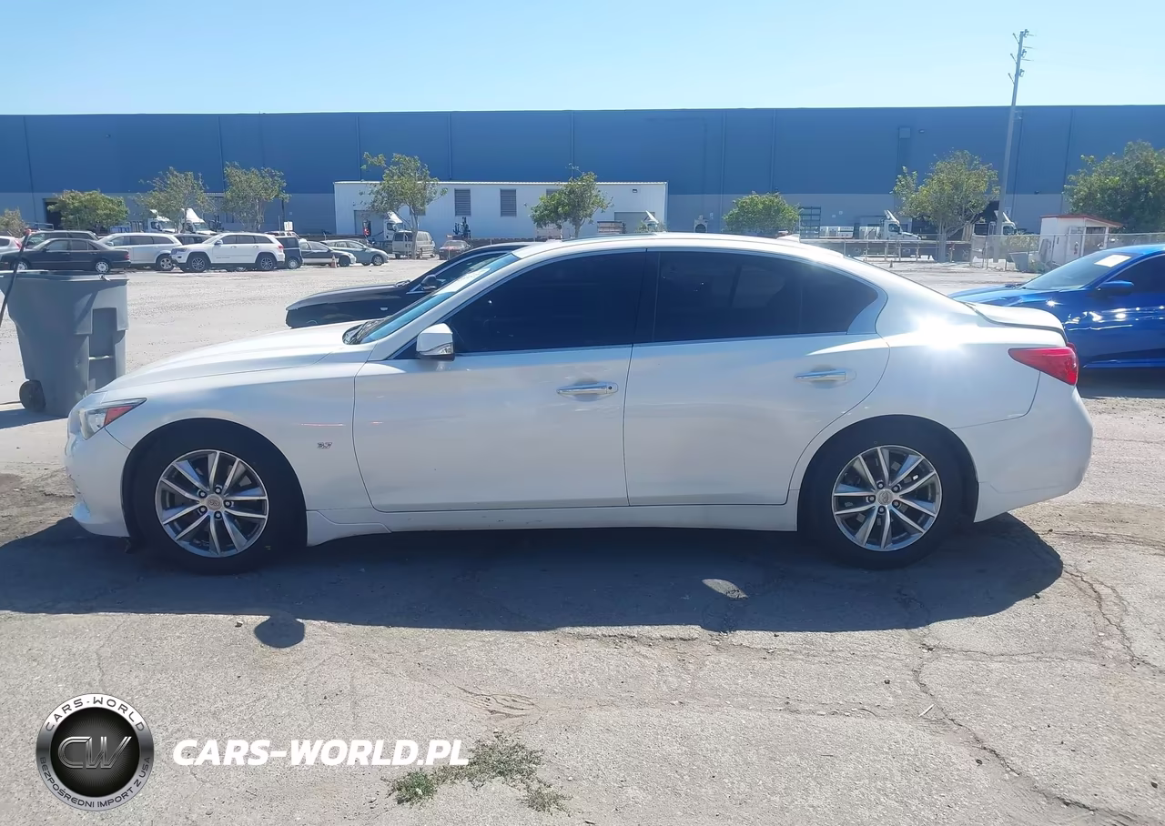 2014 Infiniti Q50 Premium VIN:JN1BV7APXEM686680 - 14