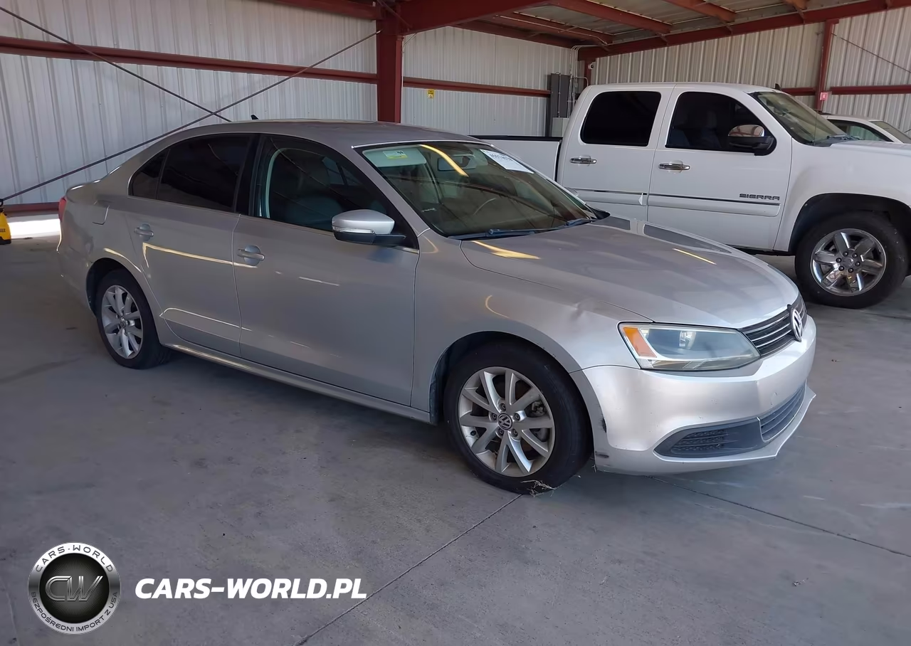 2014 Volkswagen Jetta 1.8T Se – zdjęcie 1 z 11